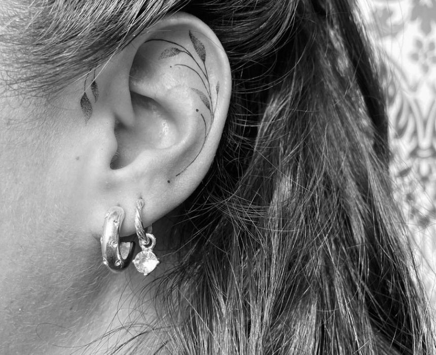 tatuajes en la oreja