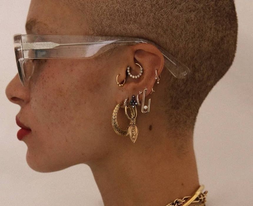 piercing en la oreja